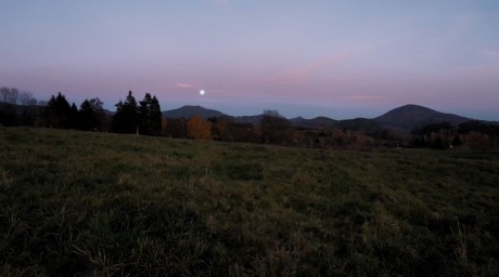 25 Měsíc nad Krompachem