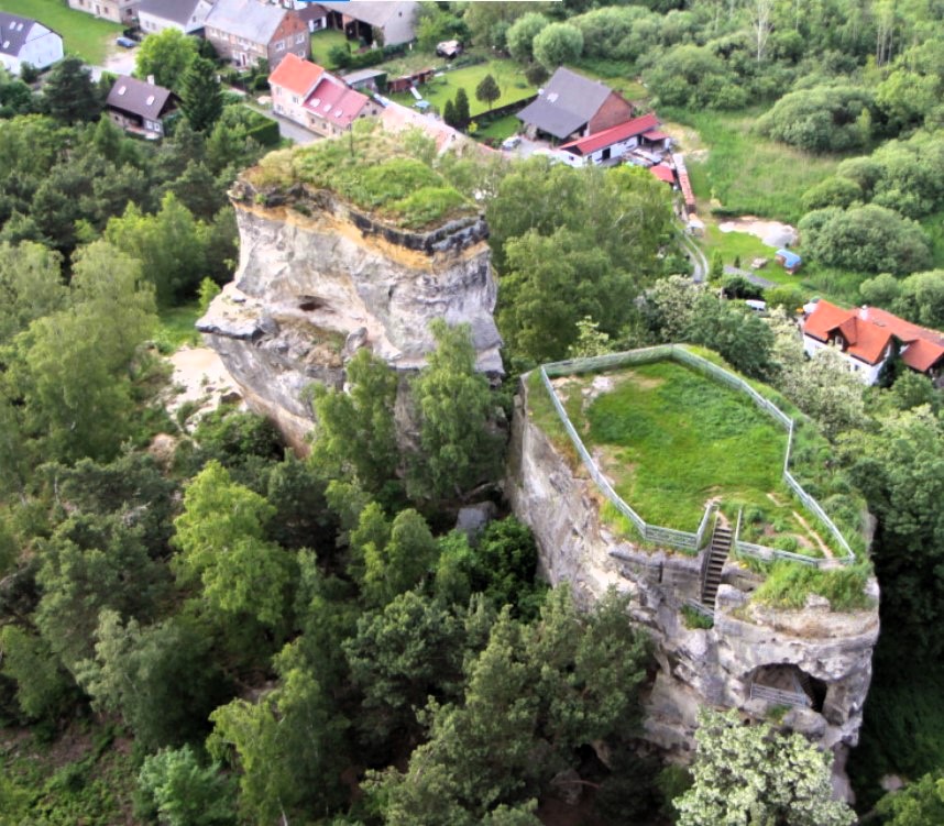 24 Jestřebí 