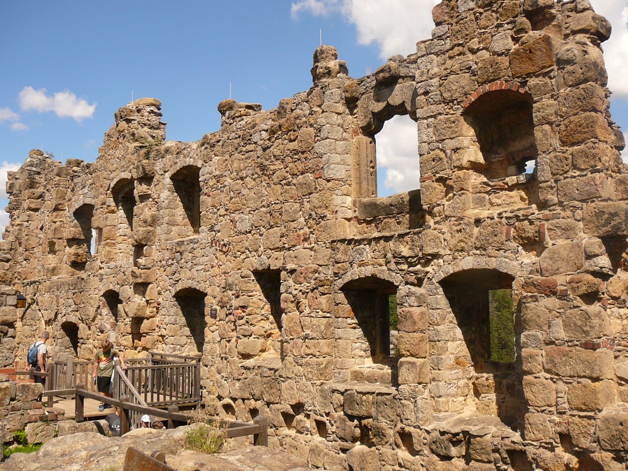 38 severní stěna paláce