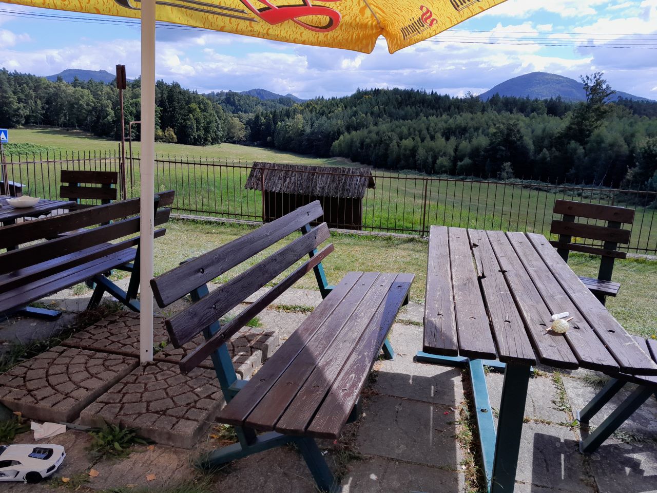 2 posezení na terase Jablochaty