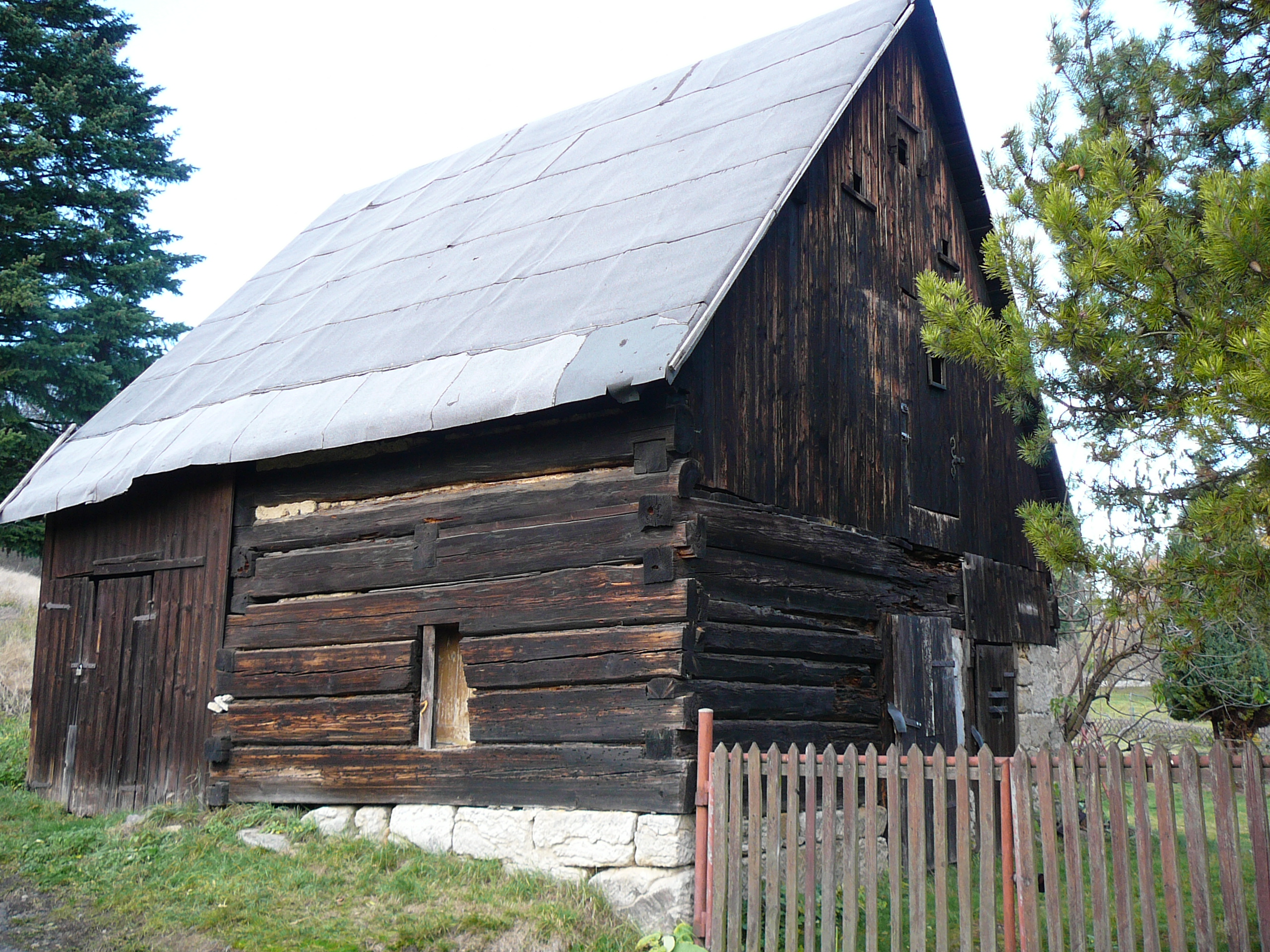 18 Trávník čp. 4